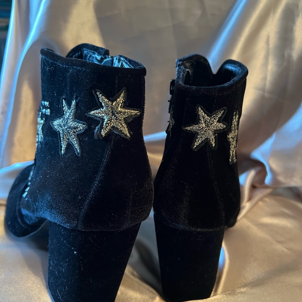 Booties - Picture 4 of 7